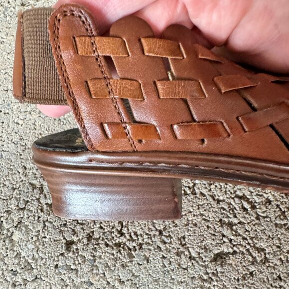 RIEKER WOMEN'S BROWN TAN ANTI-STRESS WOVEN LEATHER SLINGBACK SANDALS - Picture 5 of 10